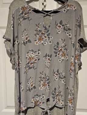 Maurices Gray Floral Short Sleeve Tie-Front Top with Mustard Accents